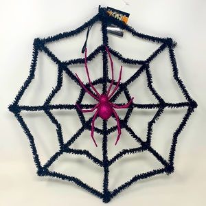 Spider 🕷 on spider web 🕸 Halloween decoration